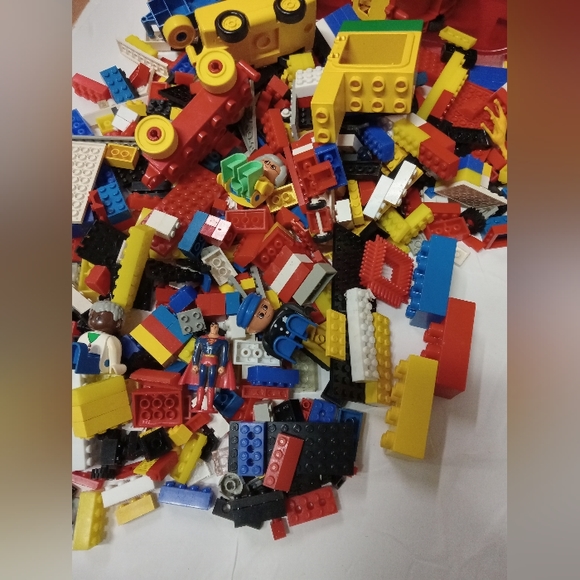 Large Mix Lego & Mega block Lot with Automobiles & Characters - Picture 7 of 10